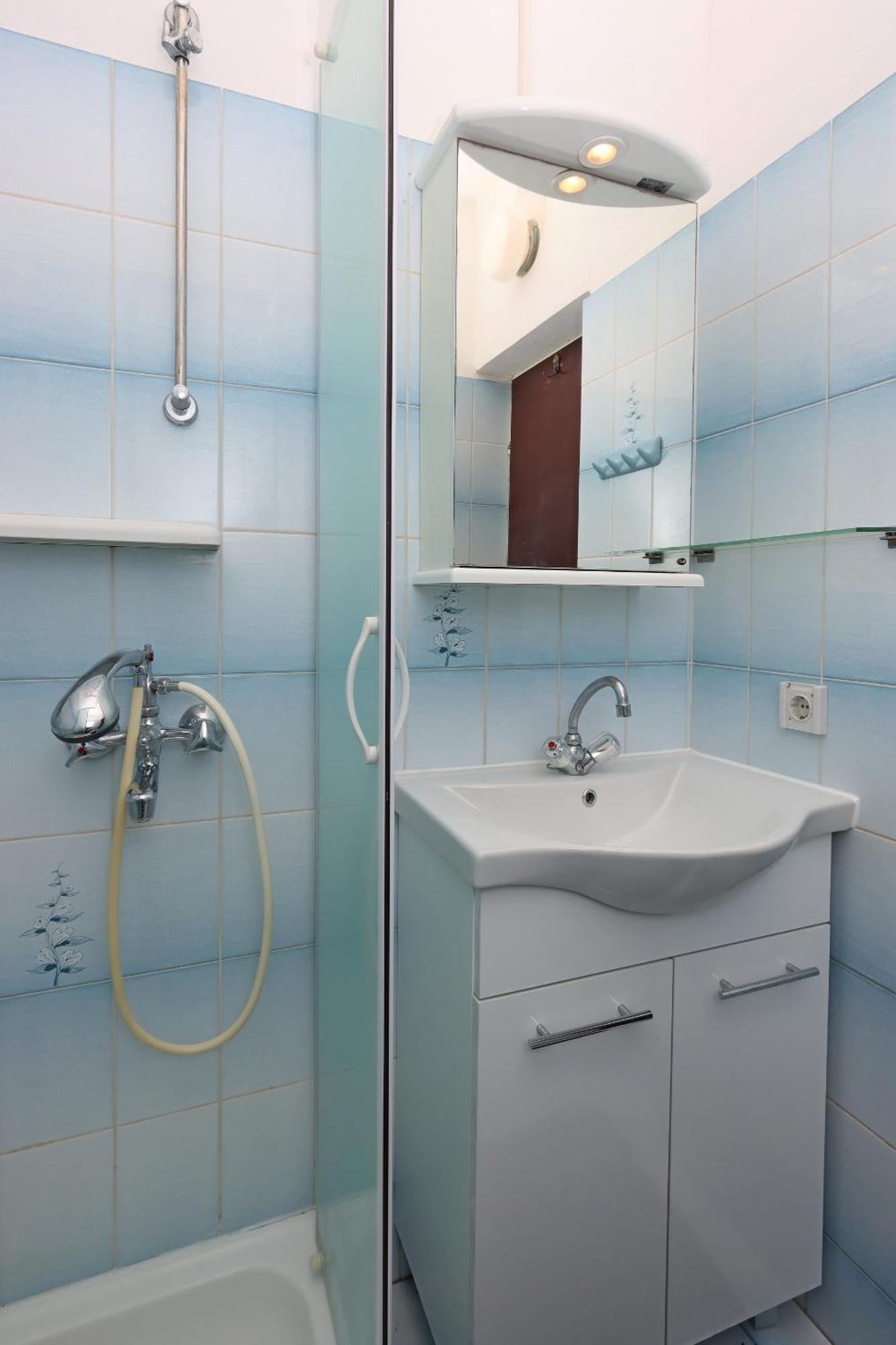 Apartments And Rooms By The Sea Banjol, Rab - 19692 Room photo