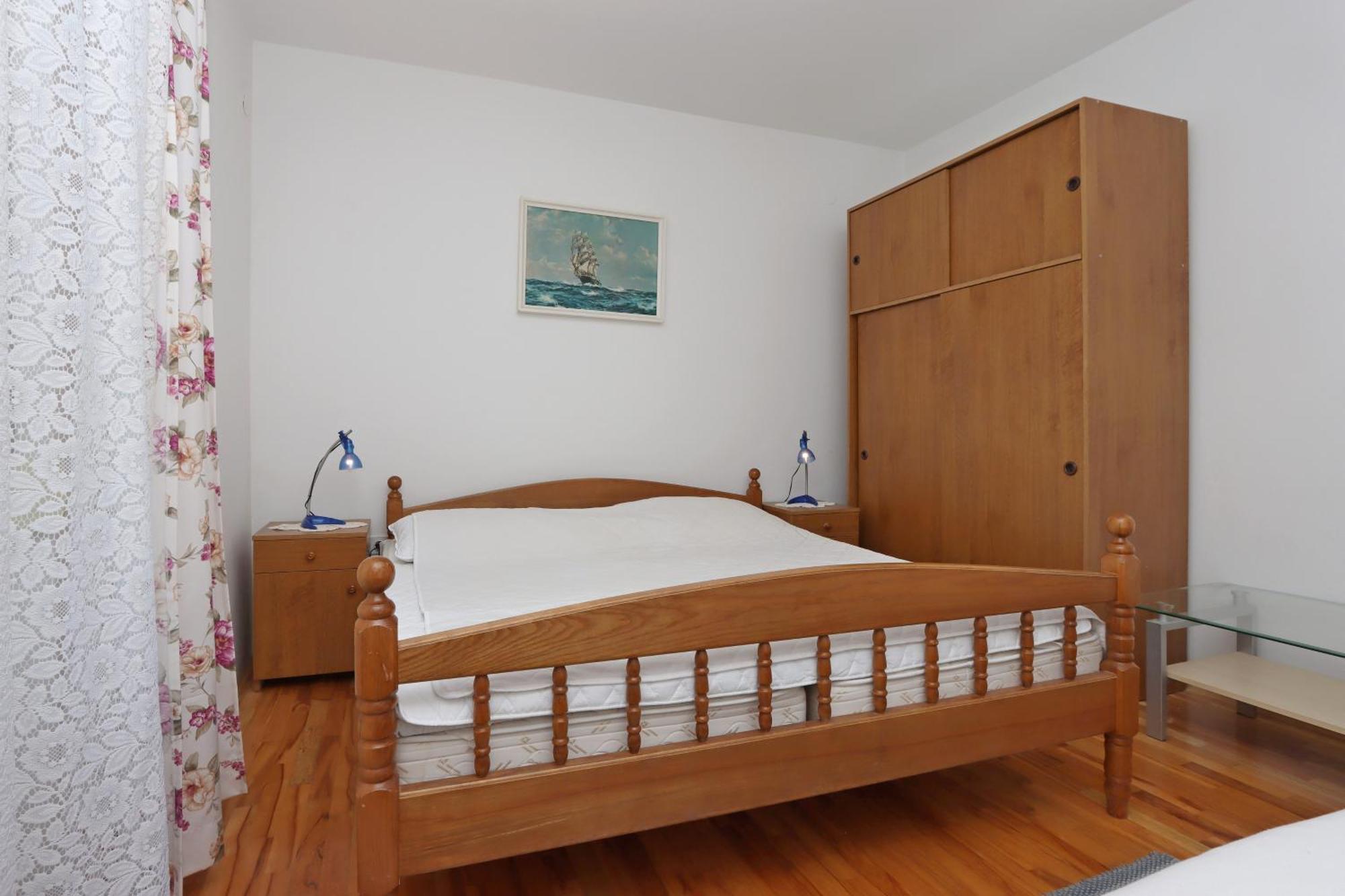 Apartments And Rooms By The Sea Banjol, Rab - 19692 Room photo