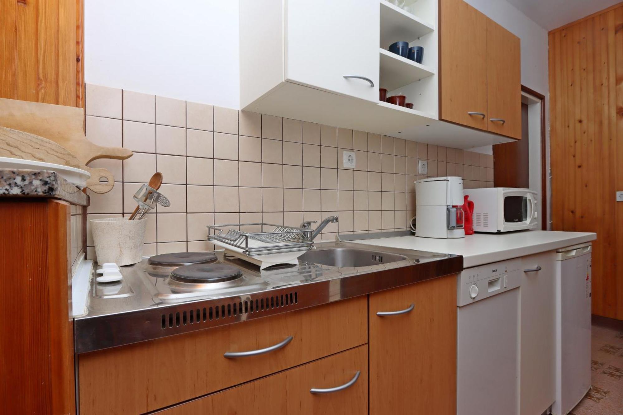 Apartments And Rooms By The Sea Banjol, Rab - 19692 Room photo